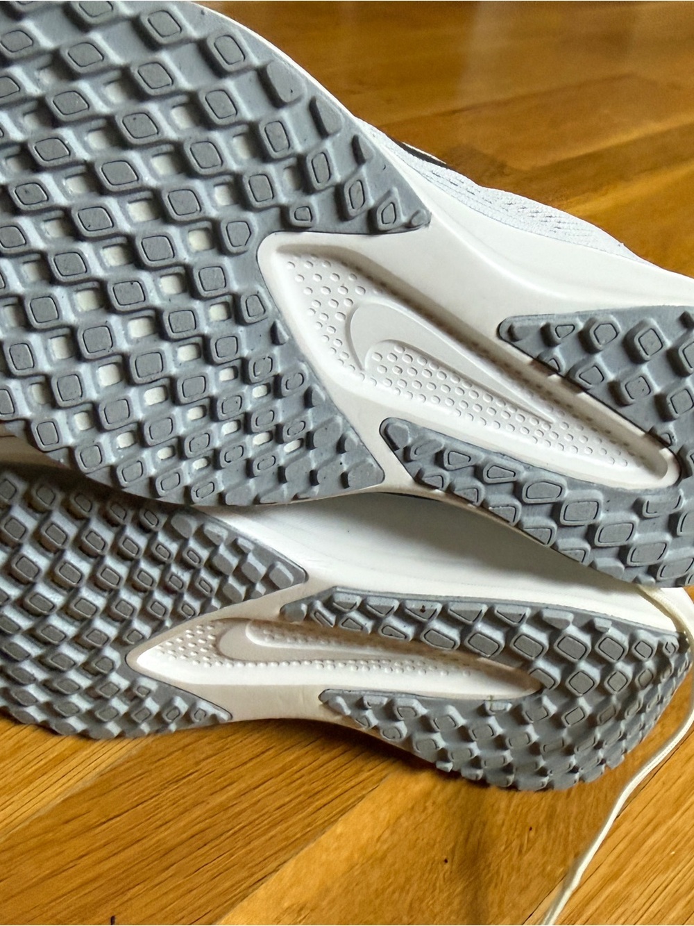 Nike Light Gray and White Women's Athletic Running Shoes - Picture 5 of 6